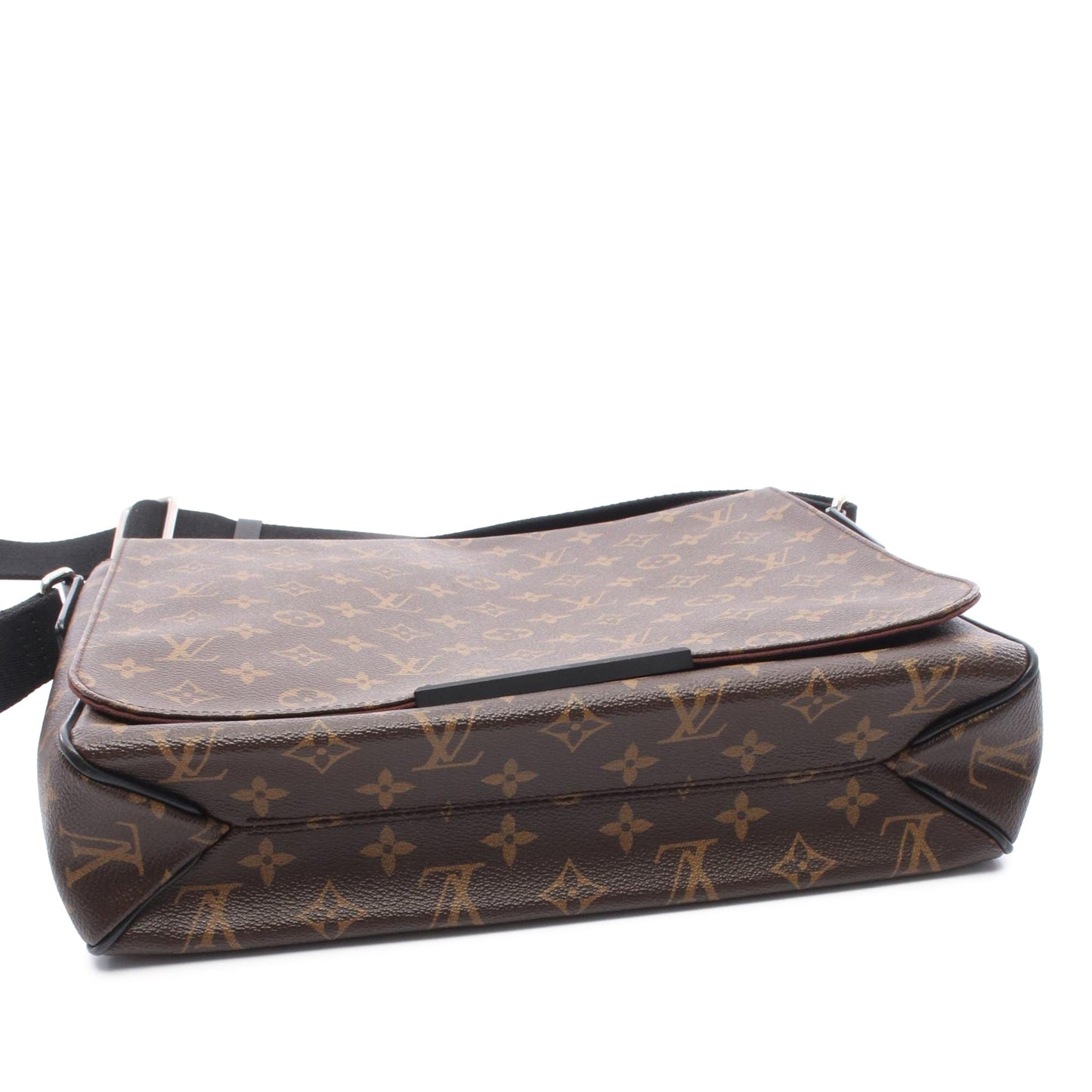 Louis Vuitton Monogram Macassar District MM