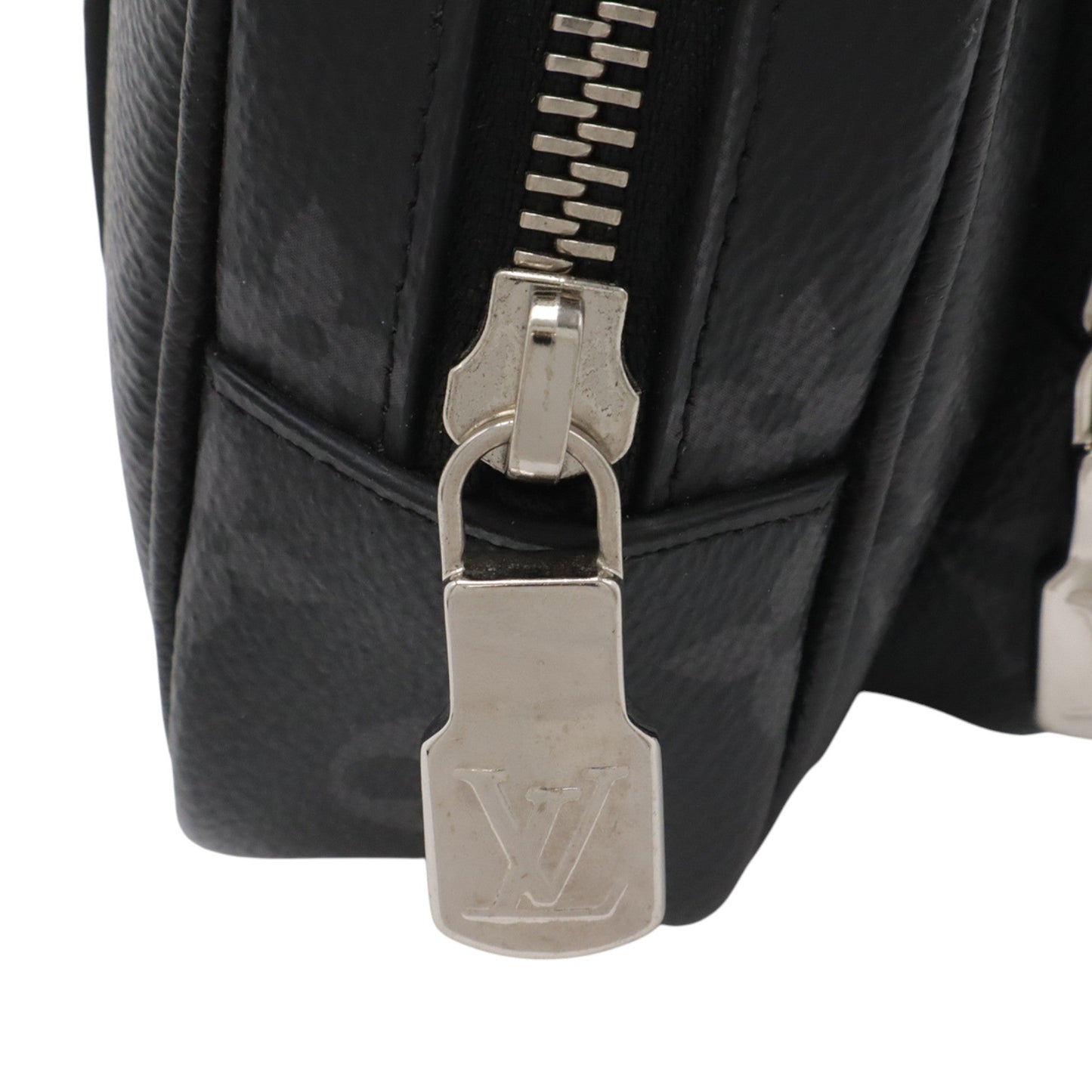 Louis Vuitton Monogram Eclipse Taigarama Outdoor Pouch
