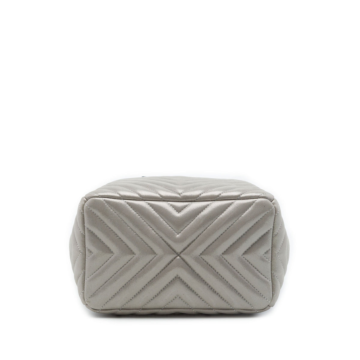 Chanel Small Chevron Iridescent Calfskin Urban Spirit Bucket Bag — Silver
