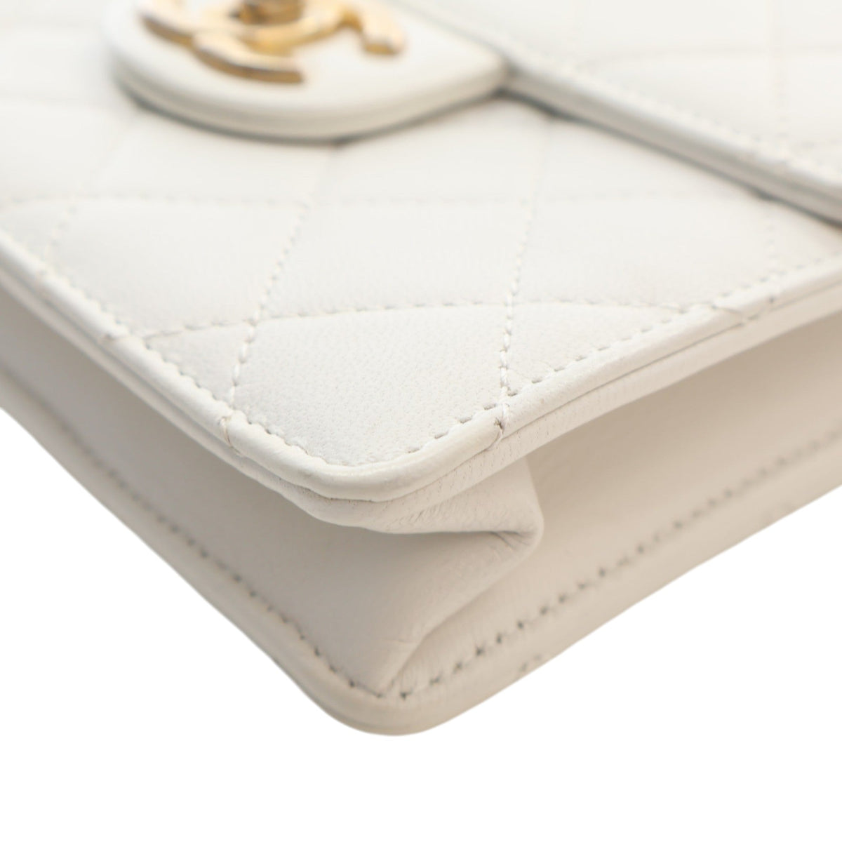 Chanel Small Quilted Lambskin Chic Pearls Flap