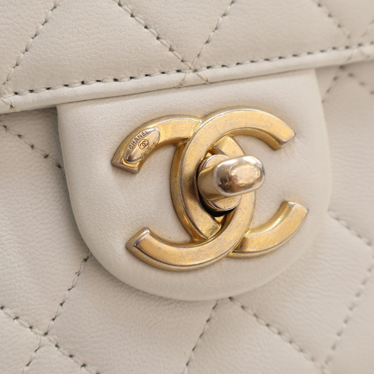 Chanel Small Quilted Lambskin Chic Pearls Flap