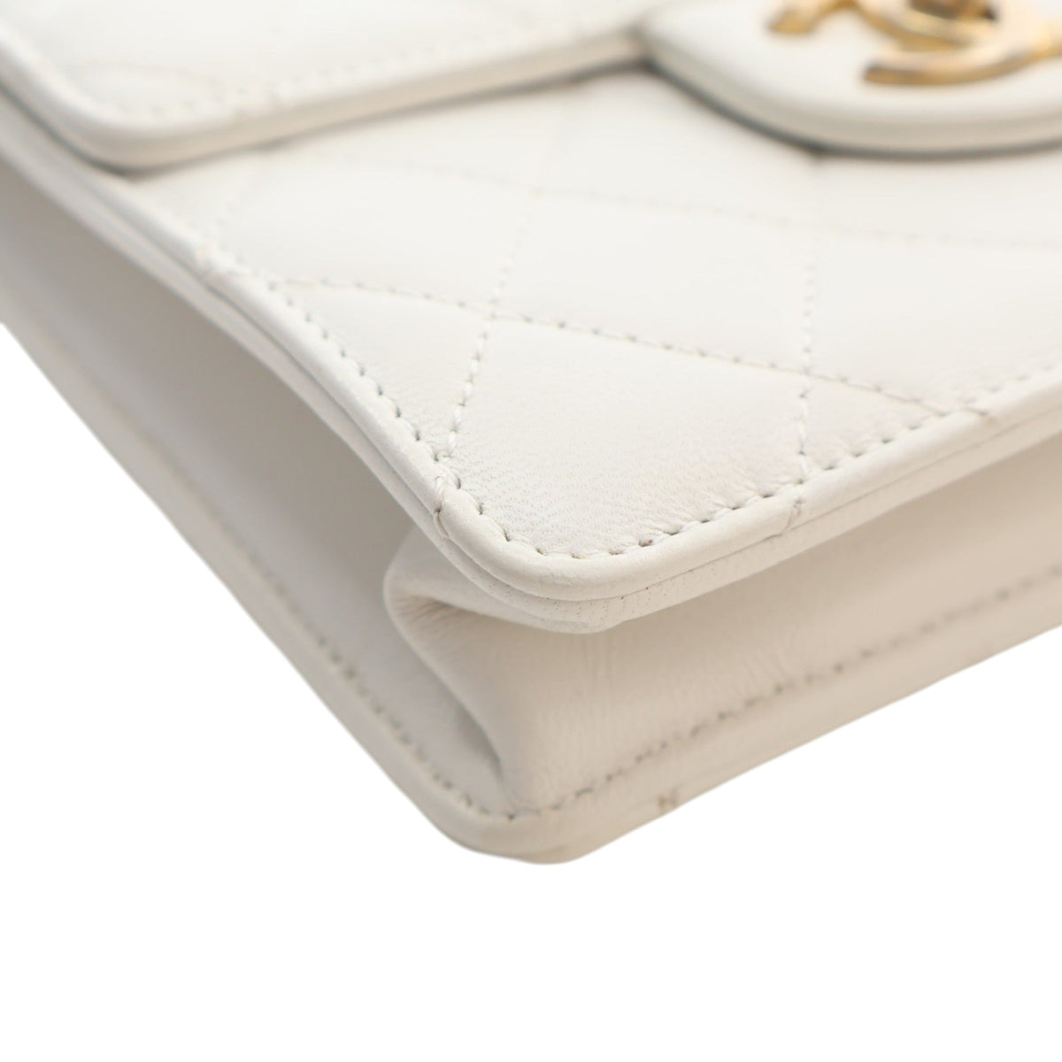 Chanel Small Quilted Lambskin Chic Pearls Flap