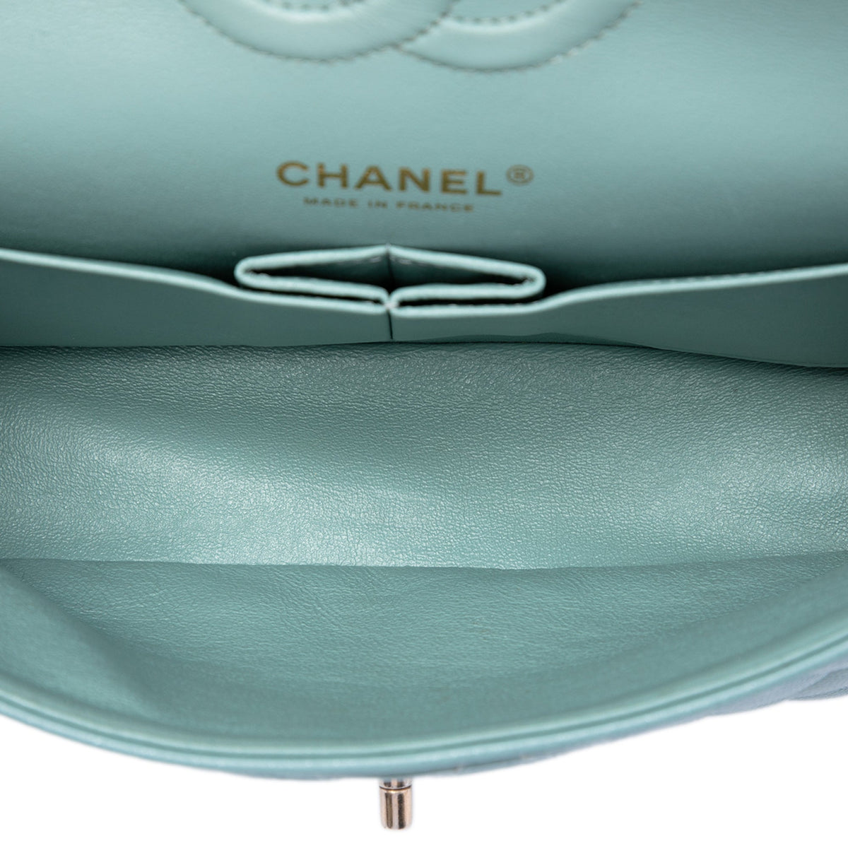 Chanel Medium Classic Iridescent Caviar Double Flap — Blue