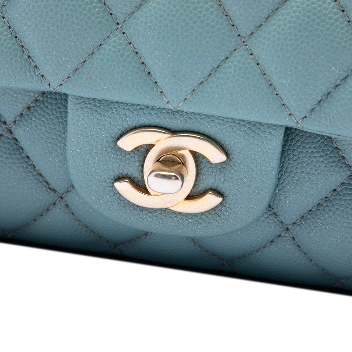 Chanel Medium Classic Iridescent Caviar Double Flap — Blue