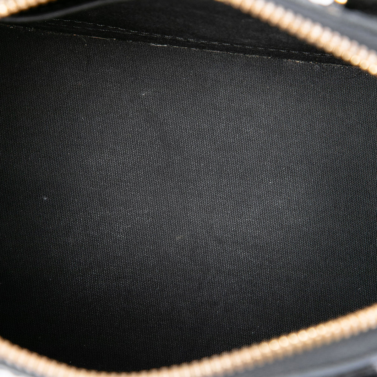 Louis Vuitton Monogram Vernis Alma BB — Black