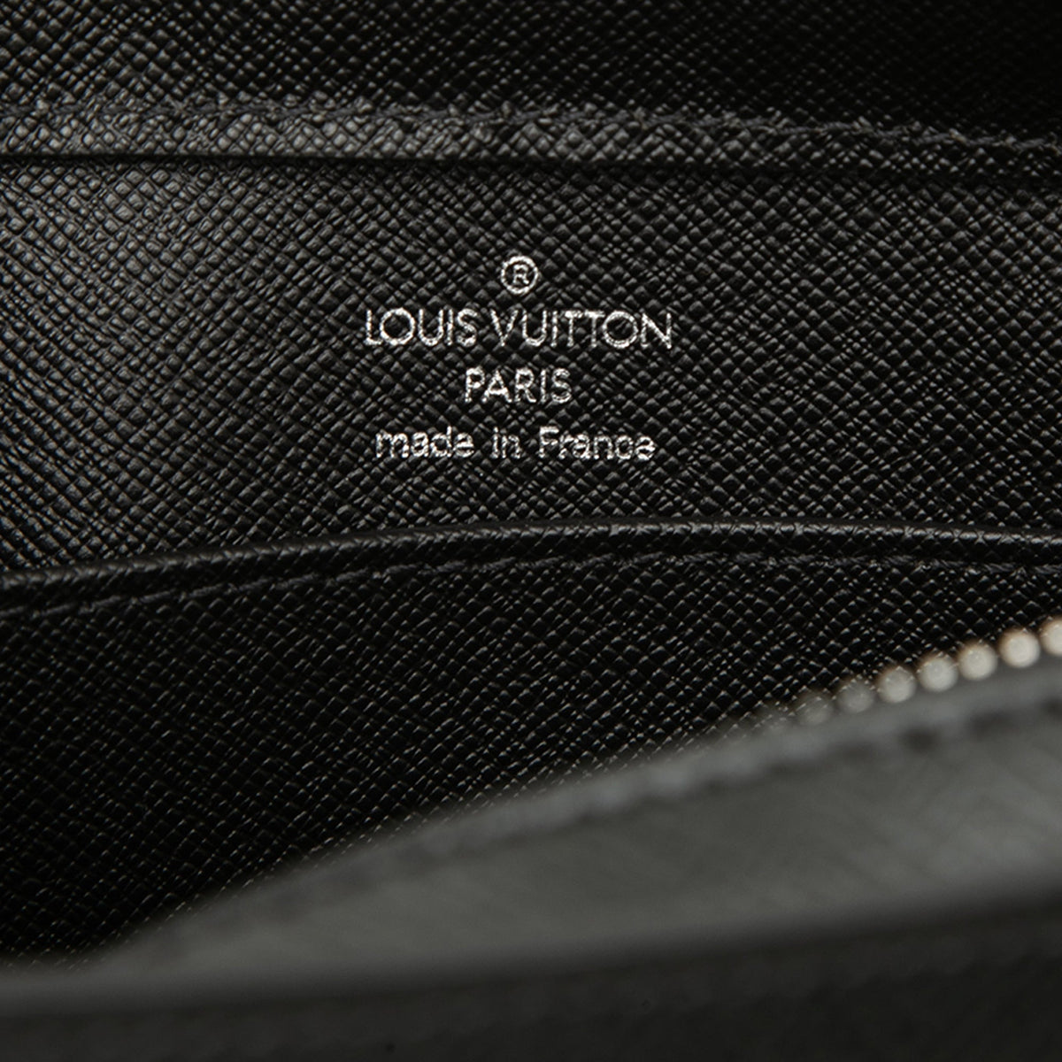 Louis Vuitton Taiga Pochette Baikal