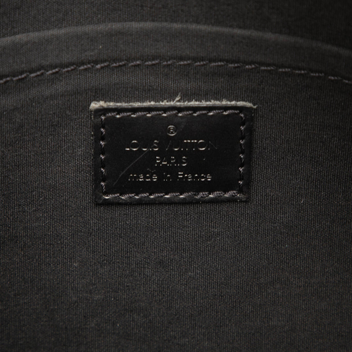 Louis Vuitton Monogram Mat Shelton — Gray