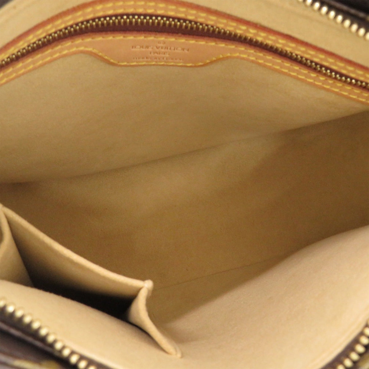 Louis Vuitton Monogram Looping MM