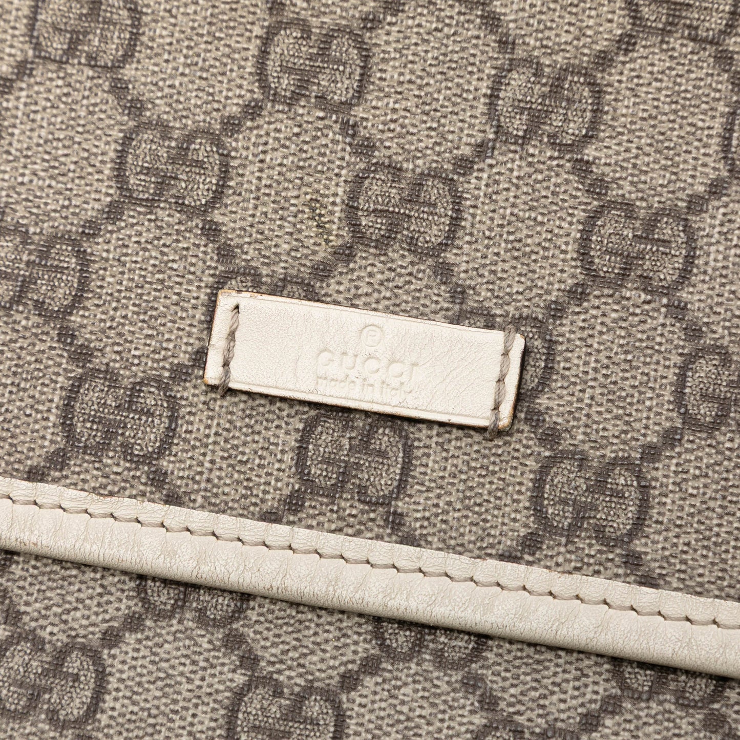 Gucci GG Supreme Crossbody