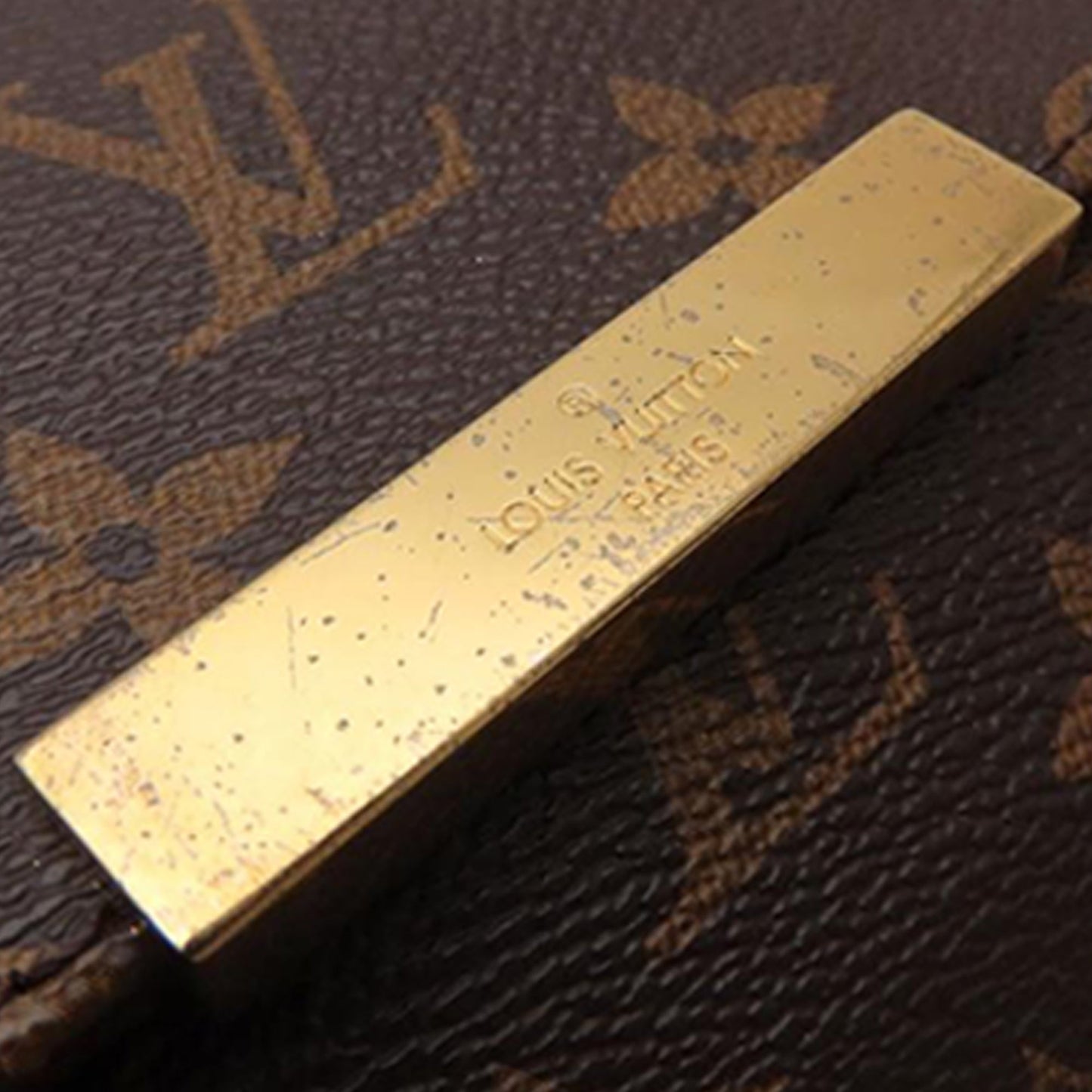 Louis Vuitton Monogram Favorite MM