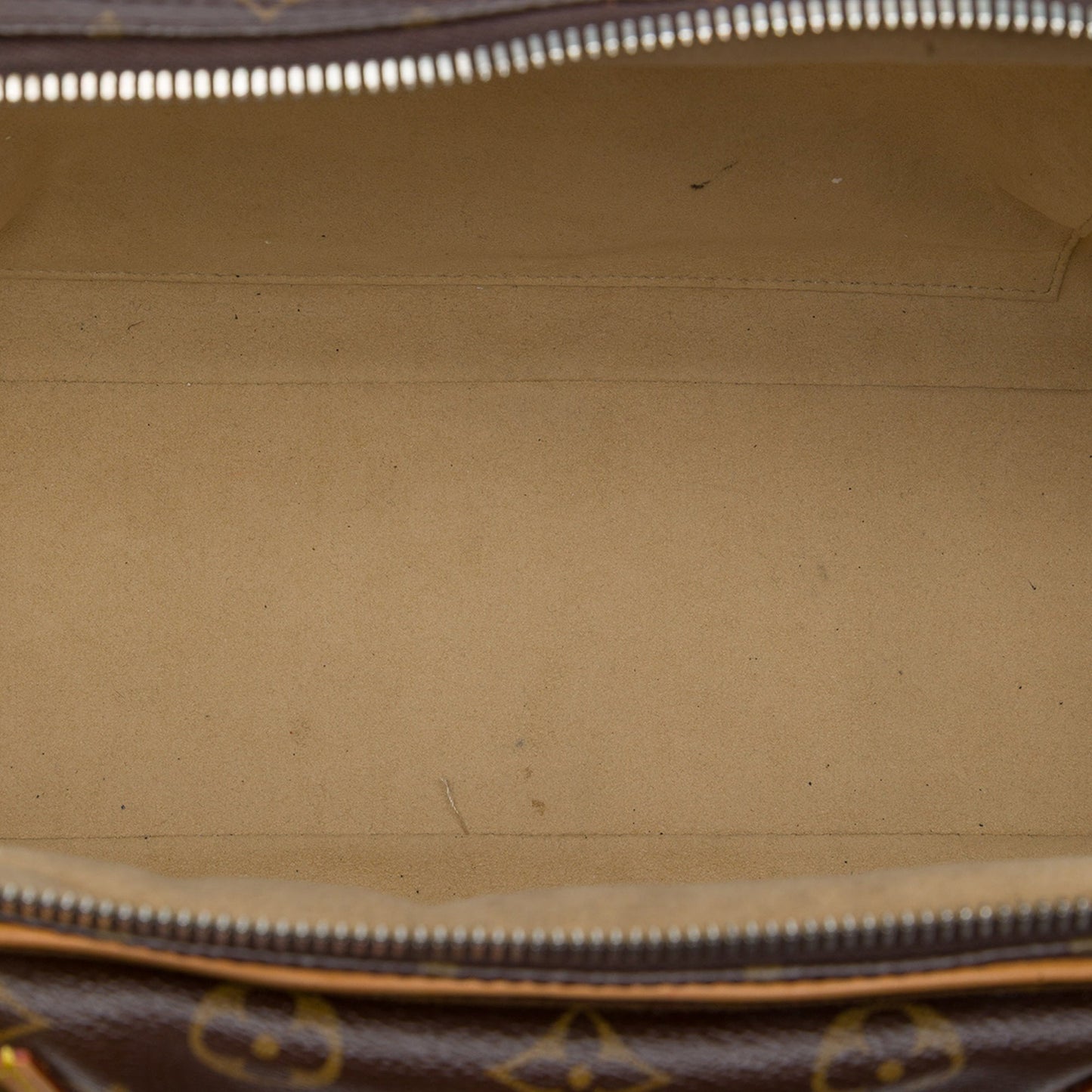 Louis Vuitton Monogram Manhattan GM