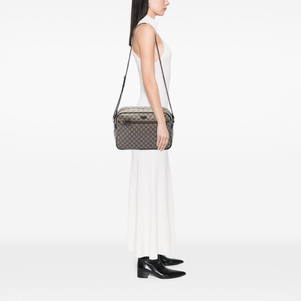 Gucci GG Supreme Crossbody — Beige
