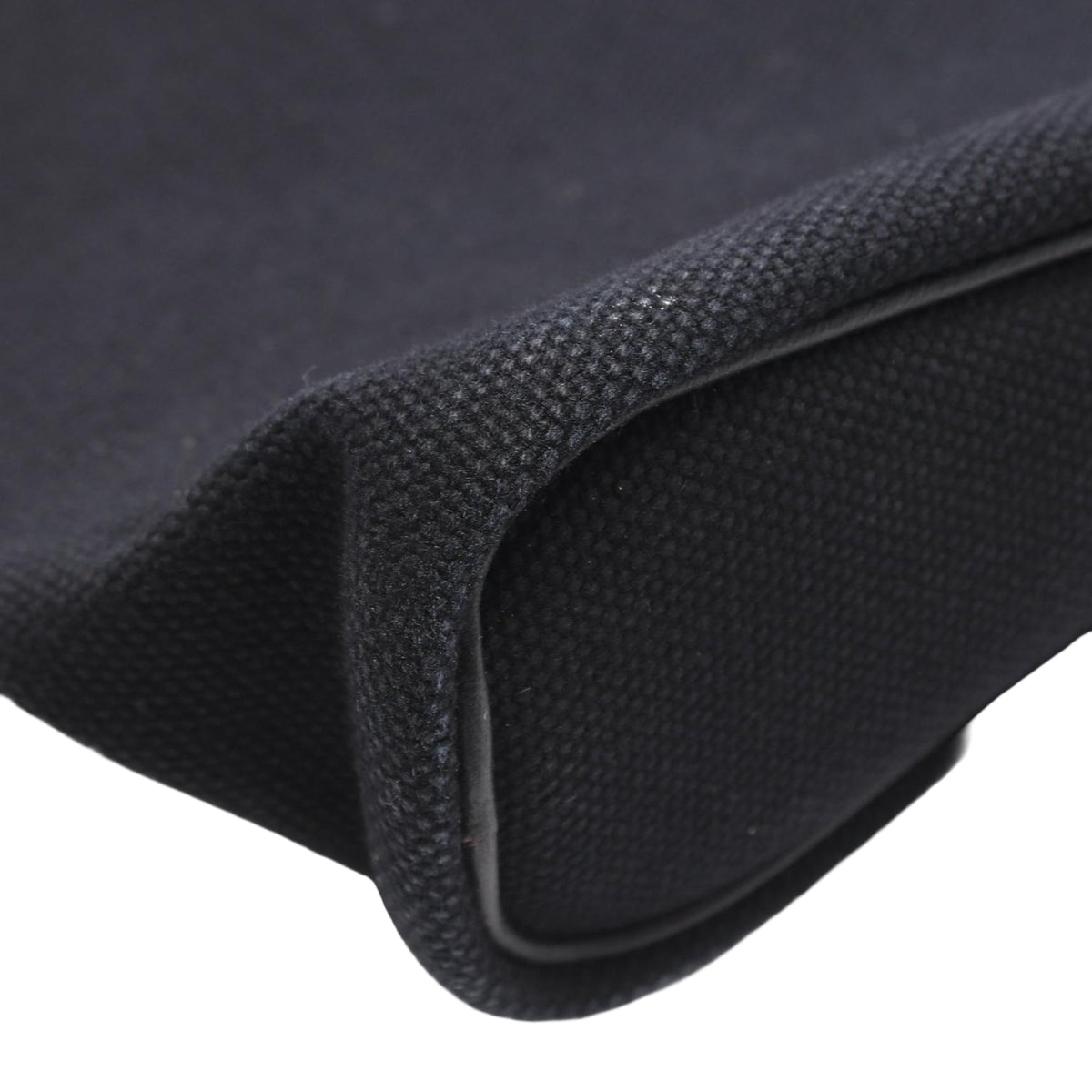 Hermès Toile Heeboo MM — Black