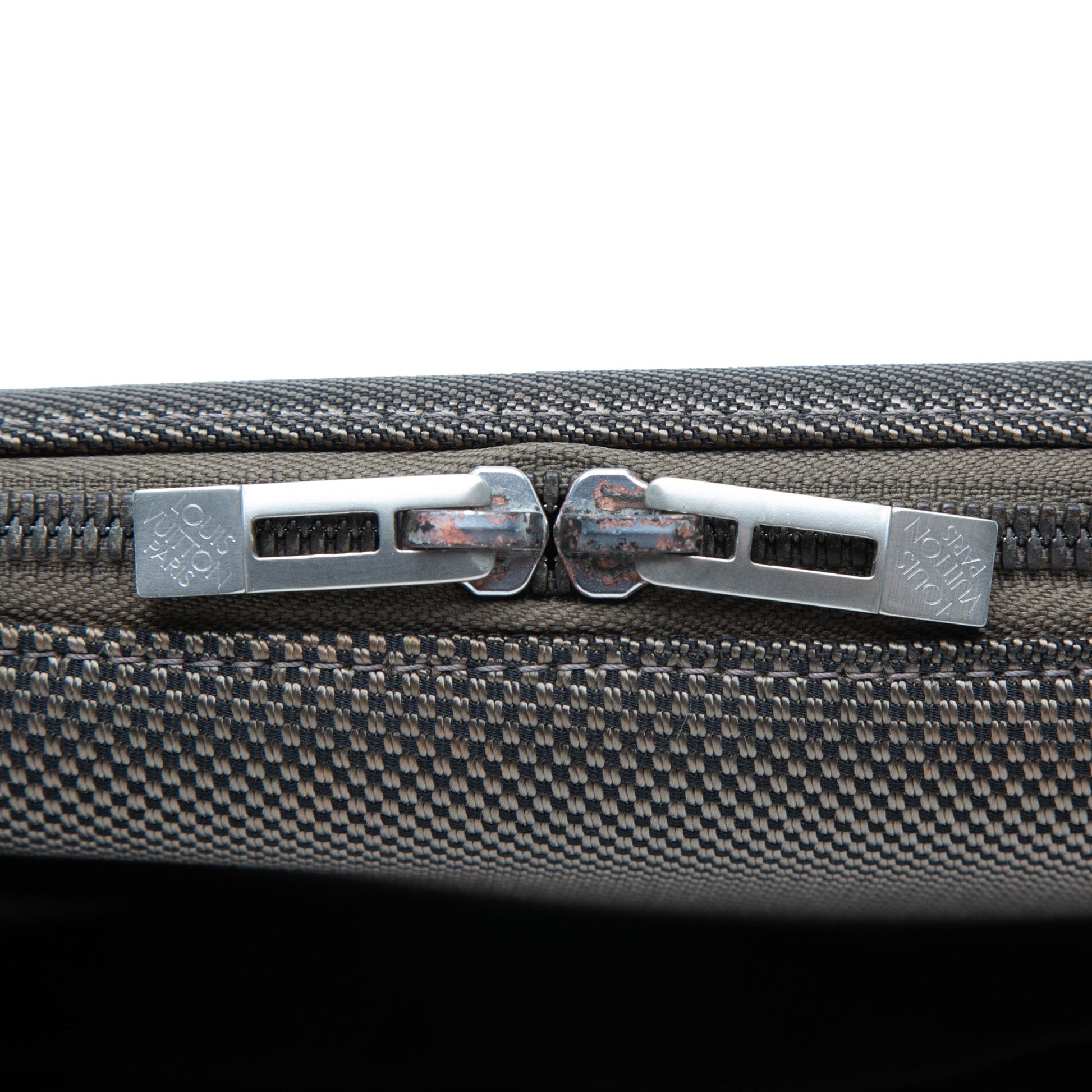Louis Vuitton Damier Geant Mage