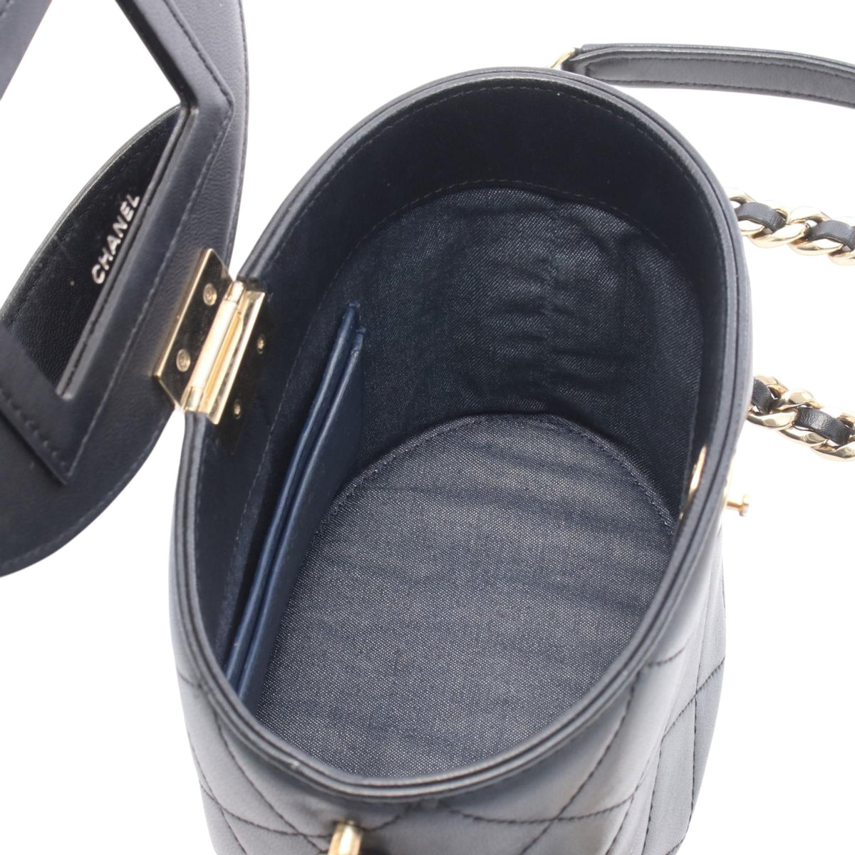 Chanel CC Lambskin Elegant Chain Vanity Case — Black