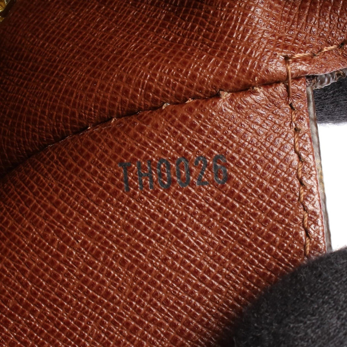 Louis Vuitton Monogram Saint Cloud GM — Brown
