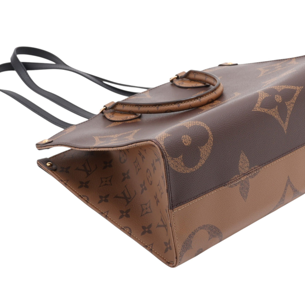 Louis Vuitton Monogram Reverse Giant OnTheGo MM — Brown