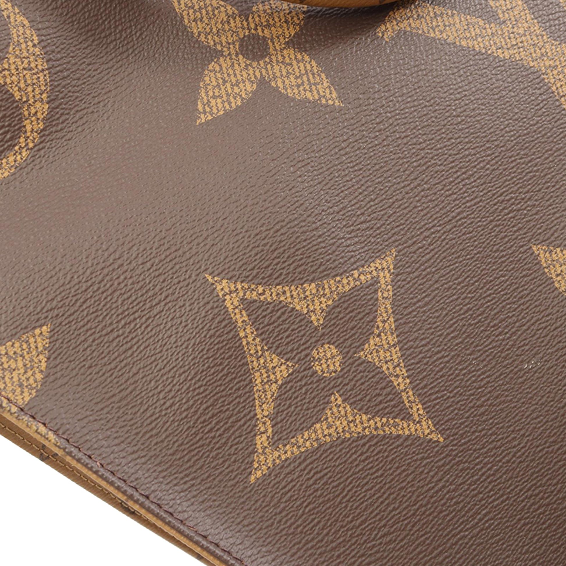 Louis Vuitton Monogram Reverse Giant OnTheGo GM