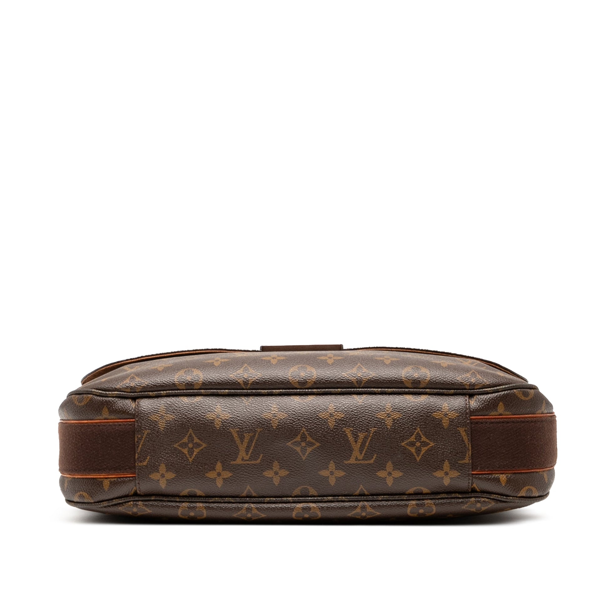 Louis Vuitton Monogram Beaubourg Messenger MM