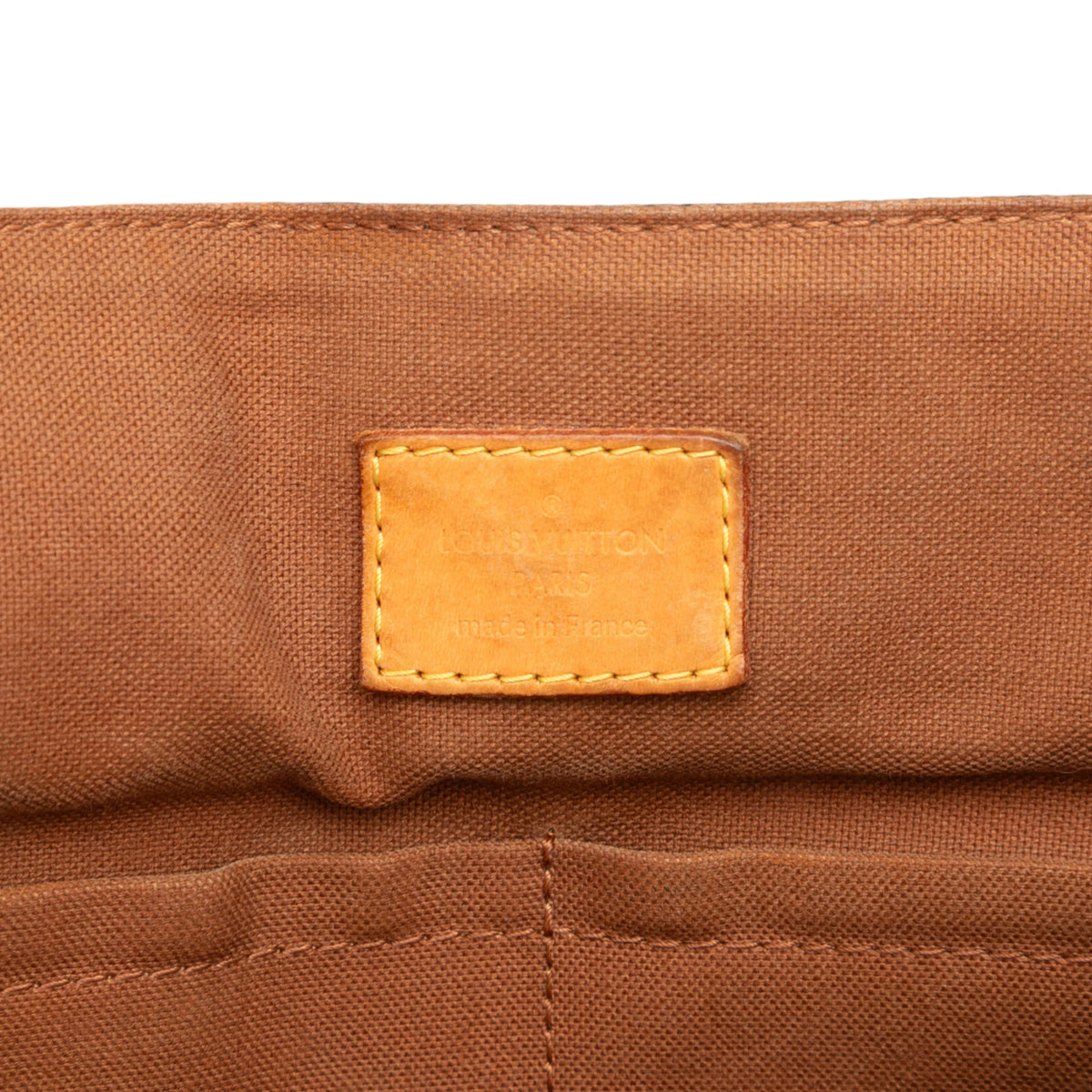 Louis Vuitton Monogram Beaubourg Messenger MM