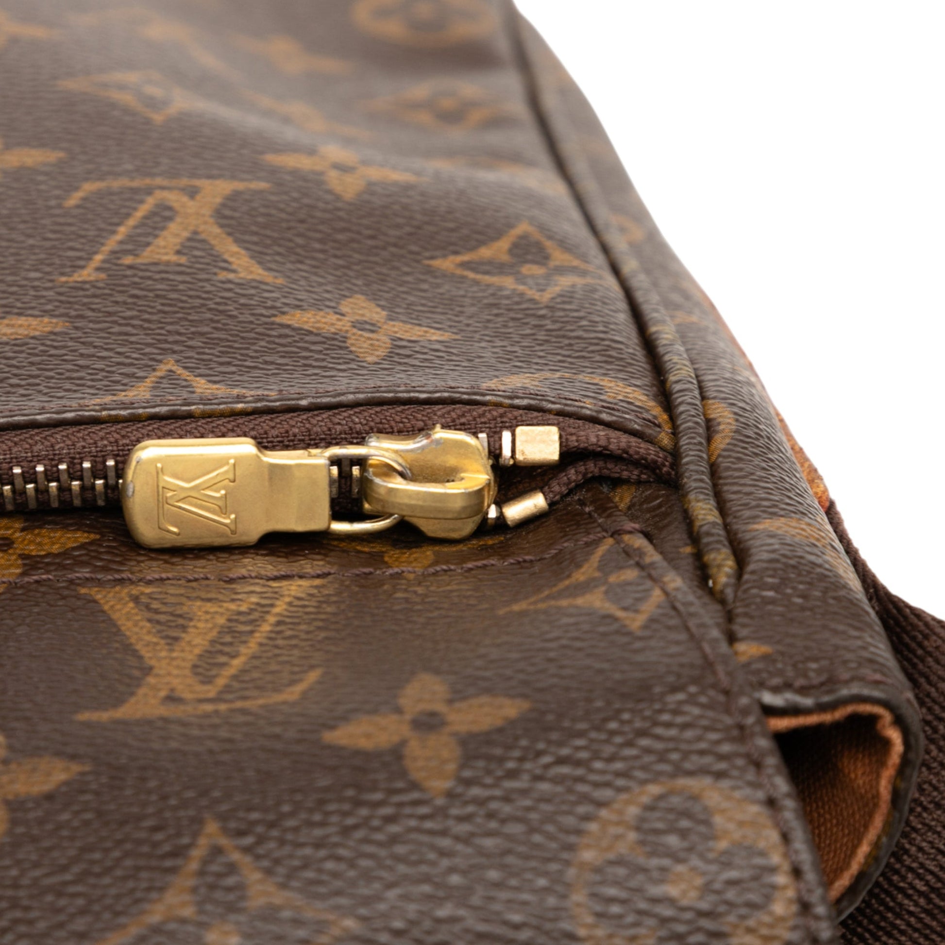 Louis Vuitton Monogram Beaubourg Messenger MM