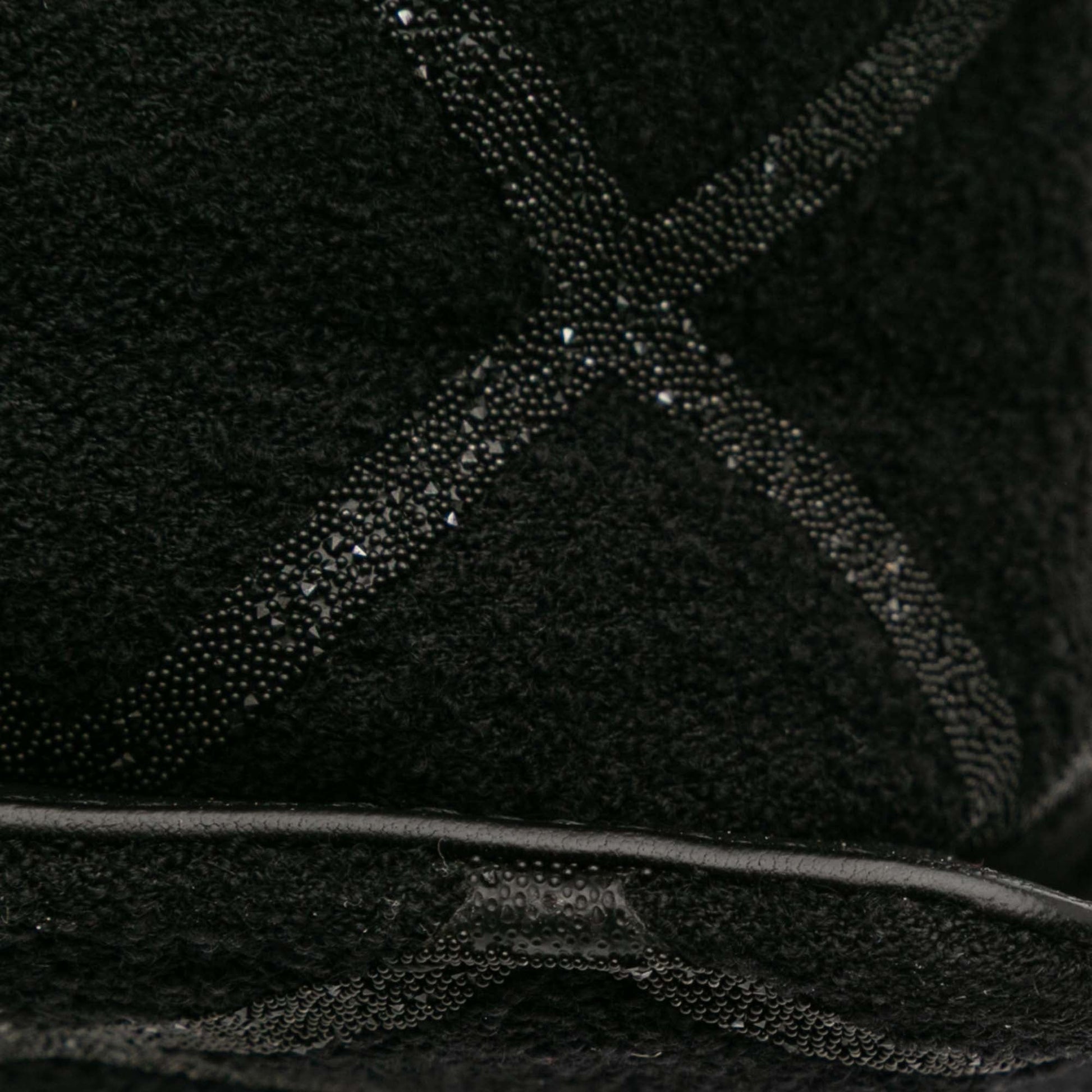Chanel Tweed and Resin Zipped Chain Shopping Bag