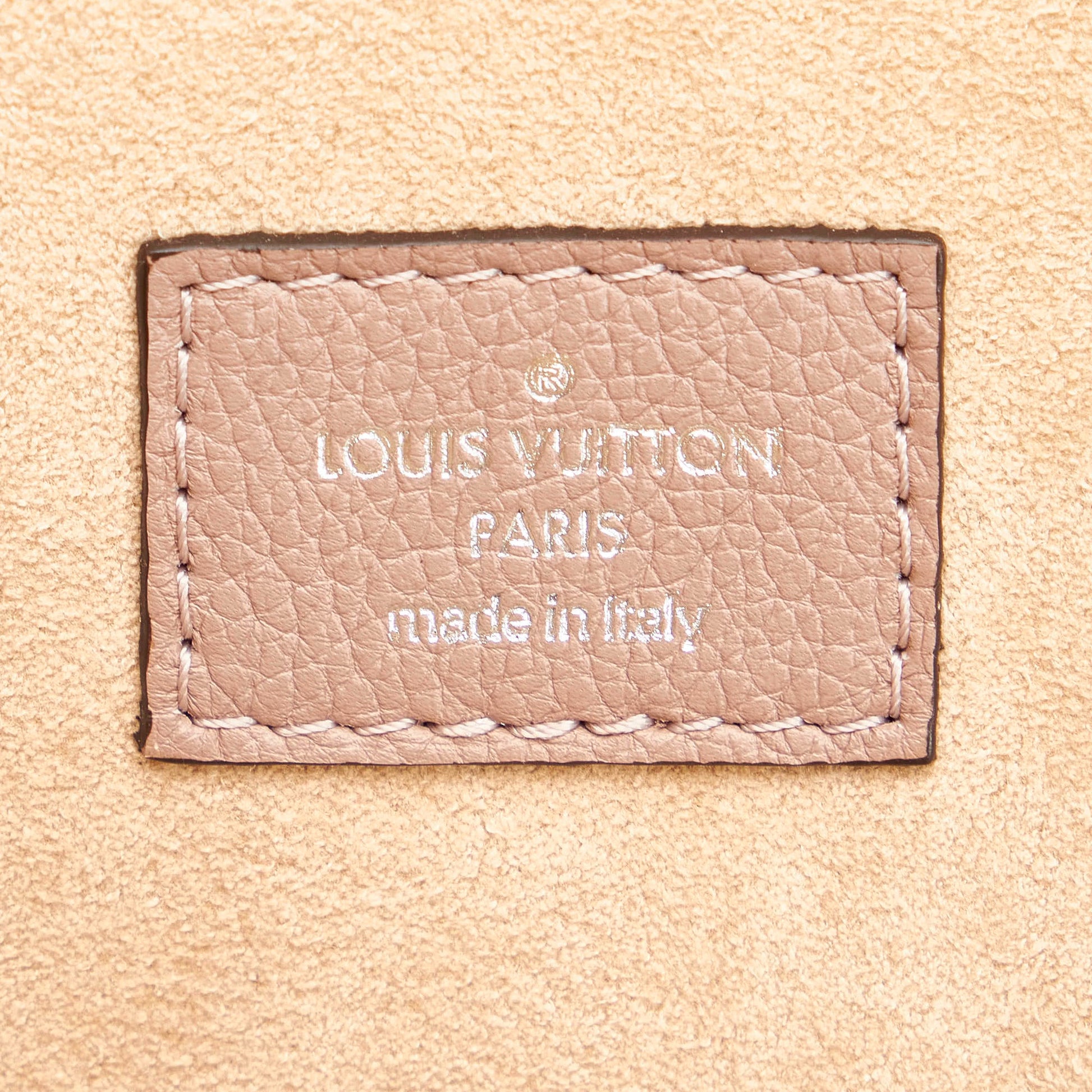 Louis Vuitton Taurillon Pochette Jour PM