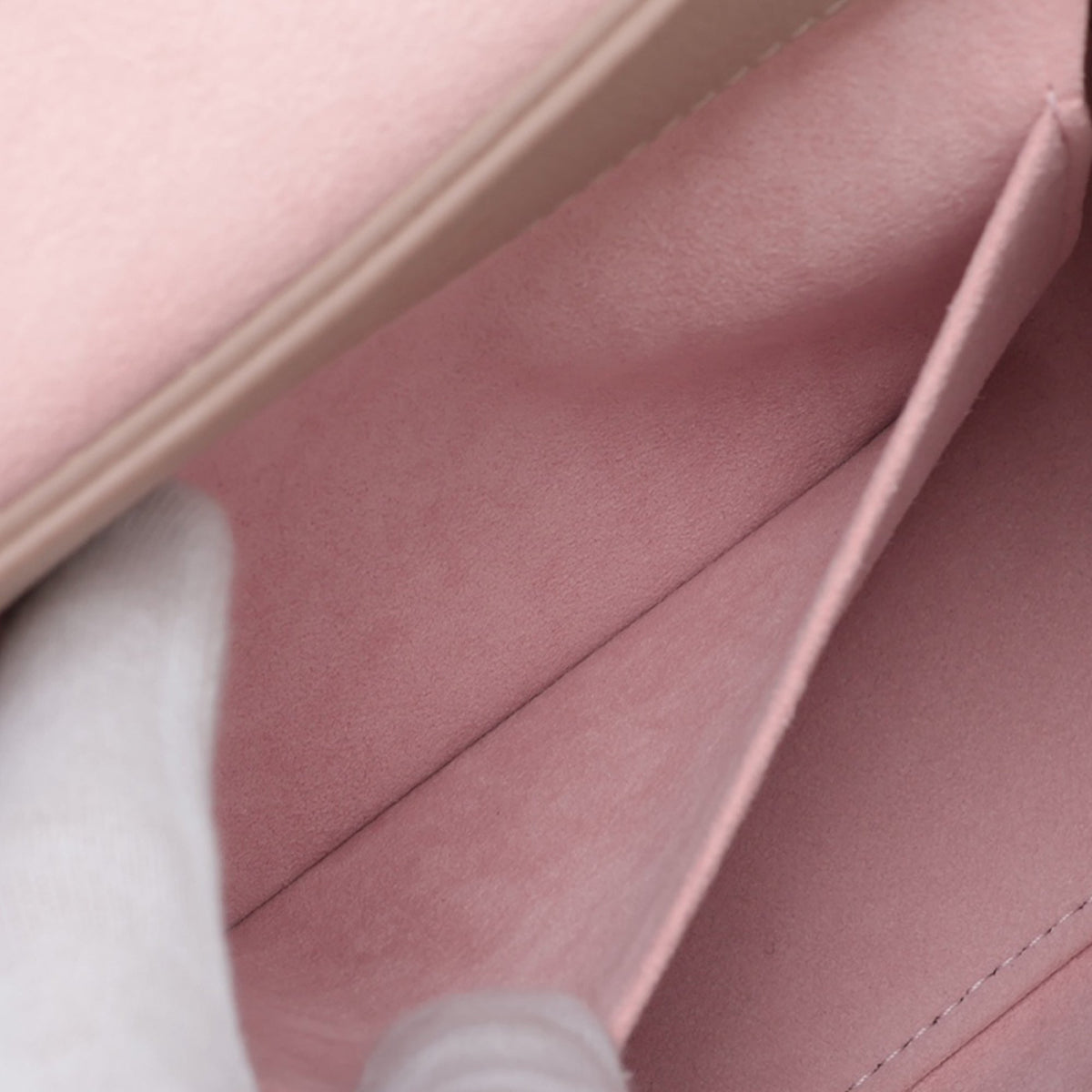 Louis Vuitton Taurillon Mini LockMe Ever — Beige