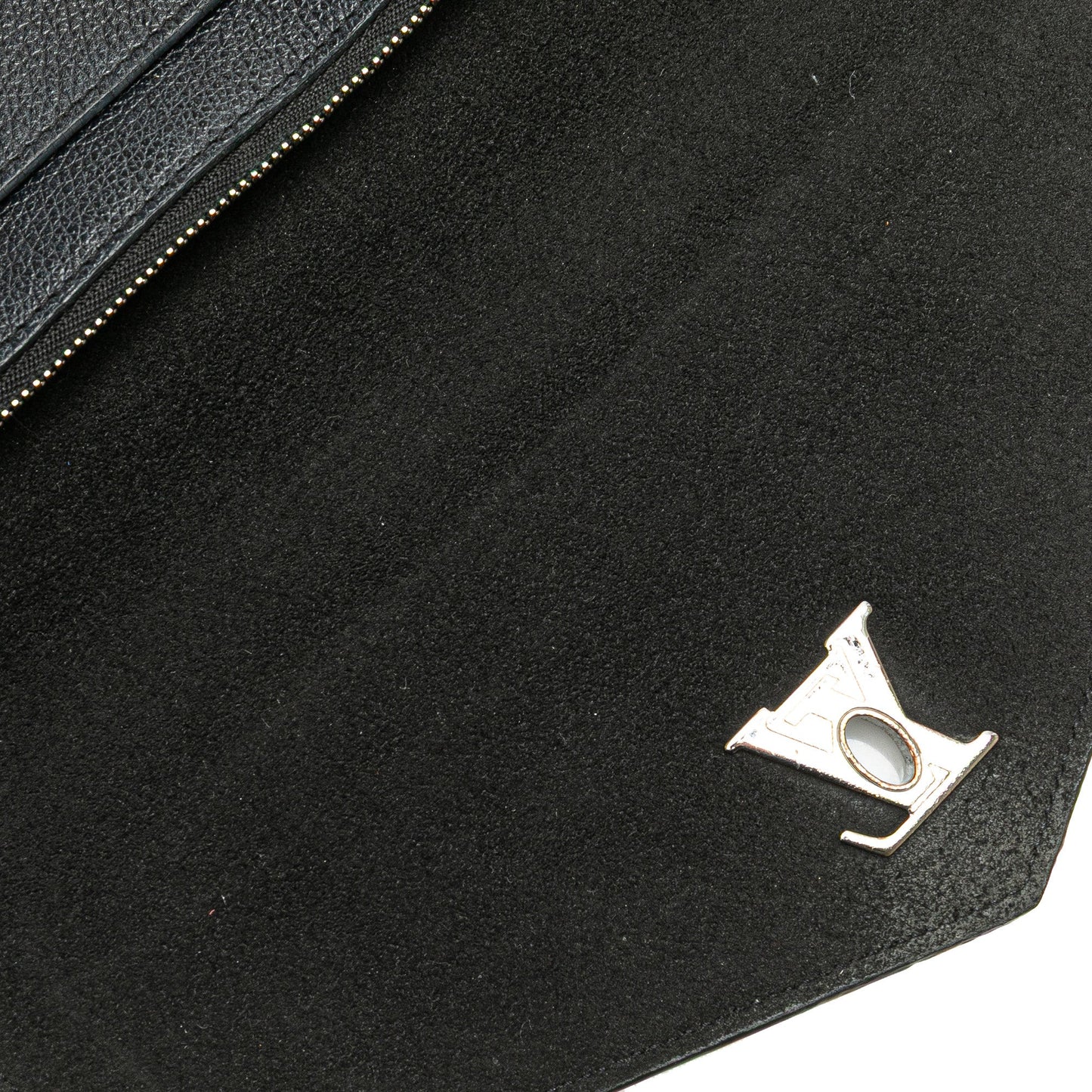 Louis Vuitton MyLockMe Chain Pochette