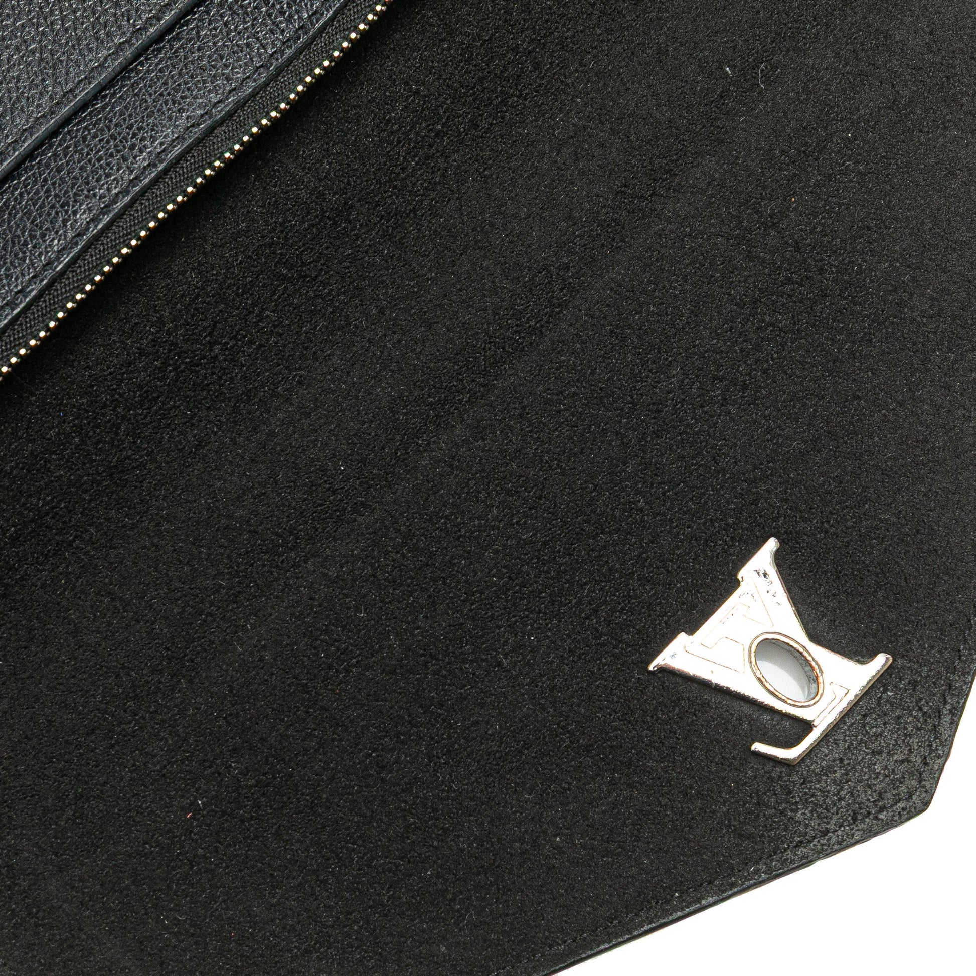 Louis Vuitton MyLockMe Chain Pochette
