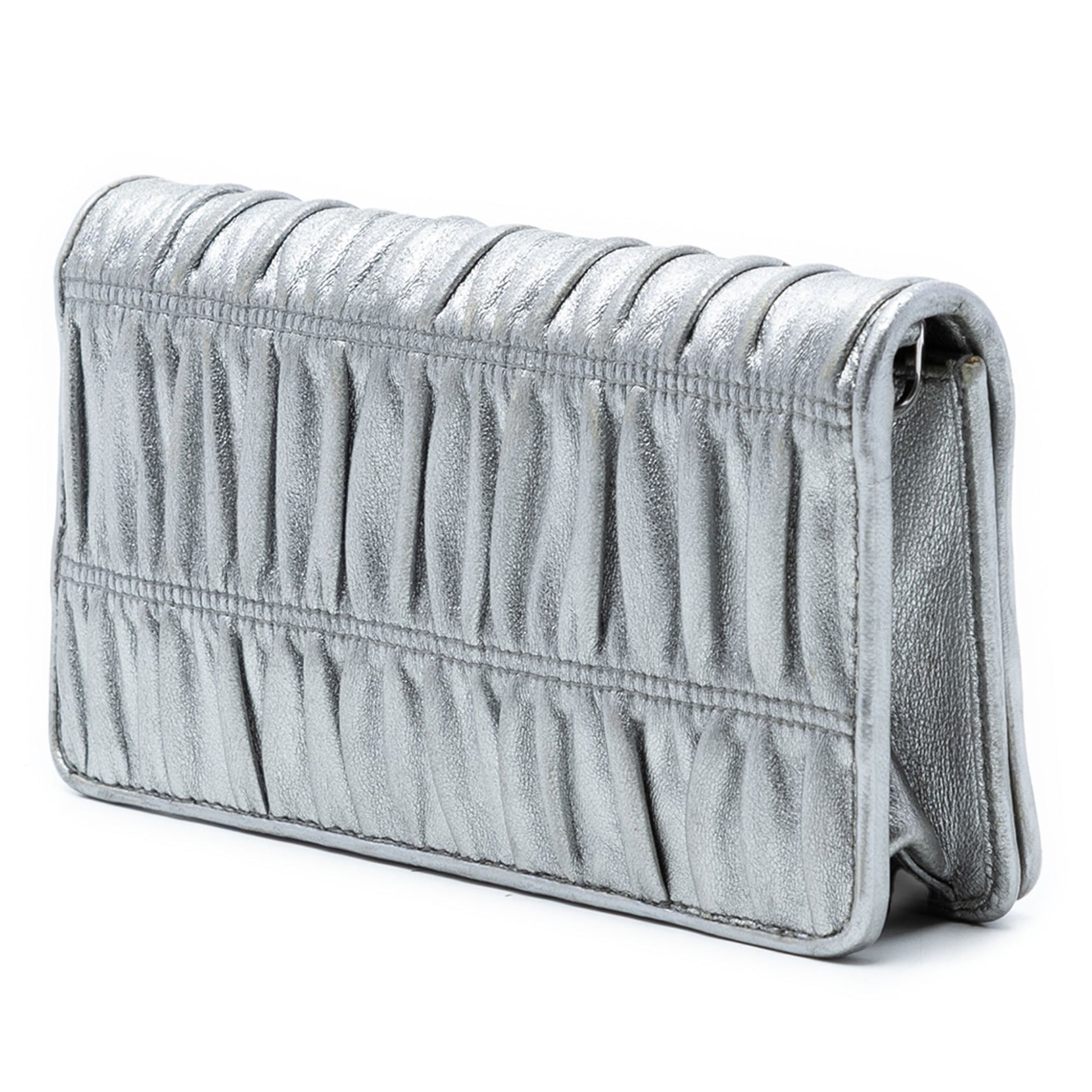 Metallic Nappa Gaufre Wallet On Chain