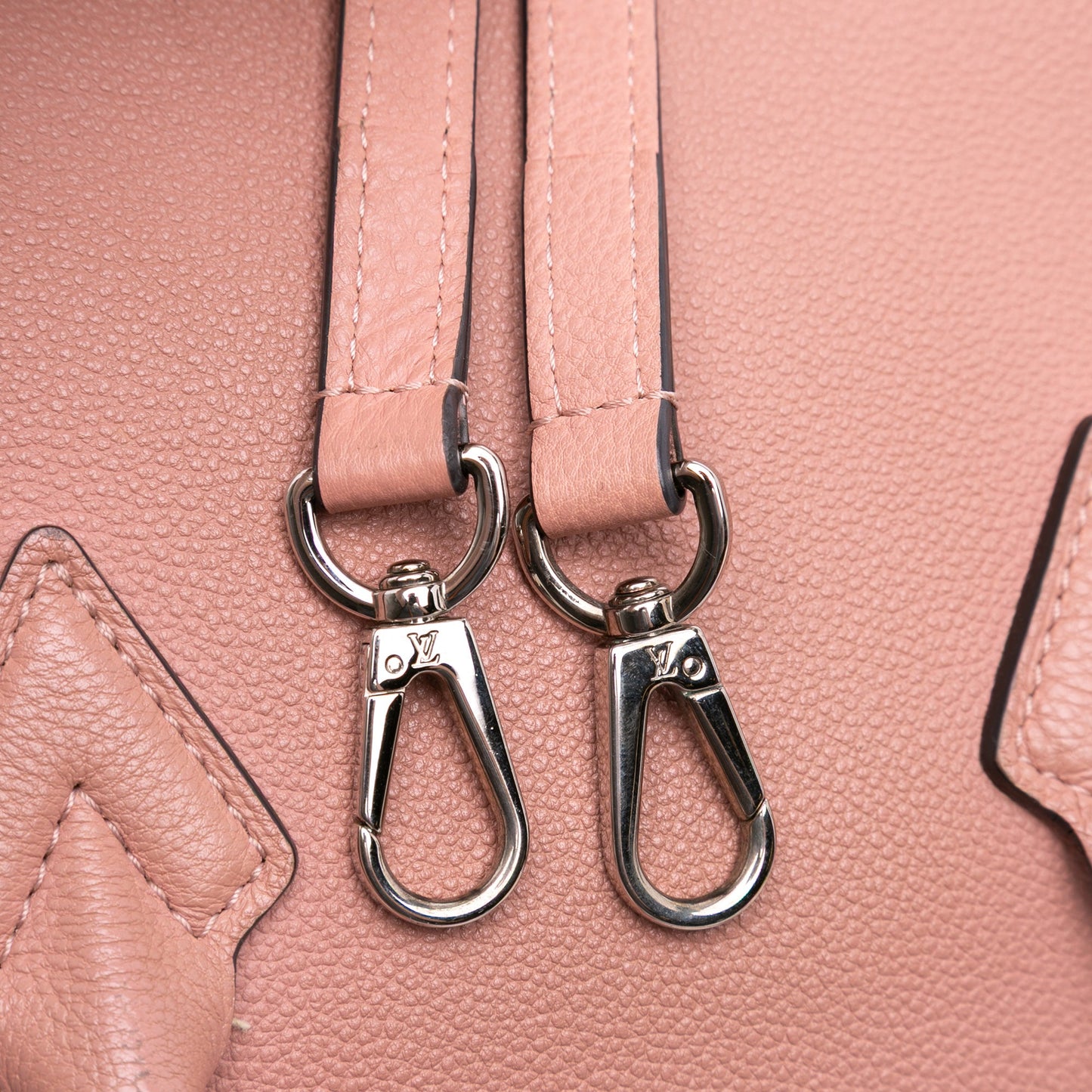 Louis Vuitton Taurillon Soft Lockit MM