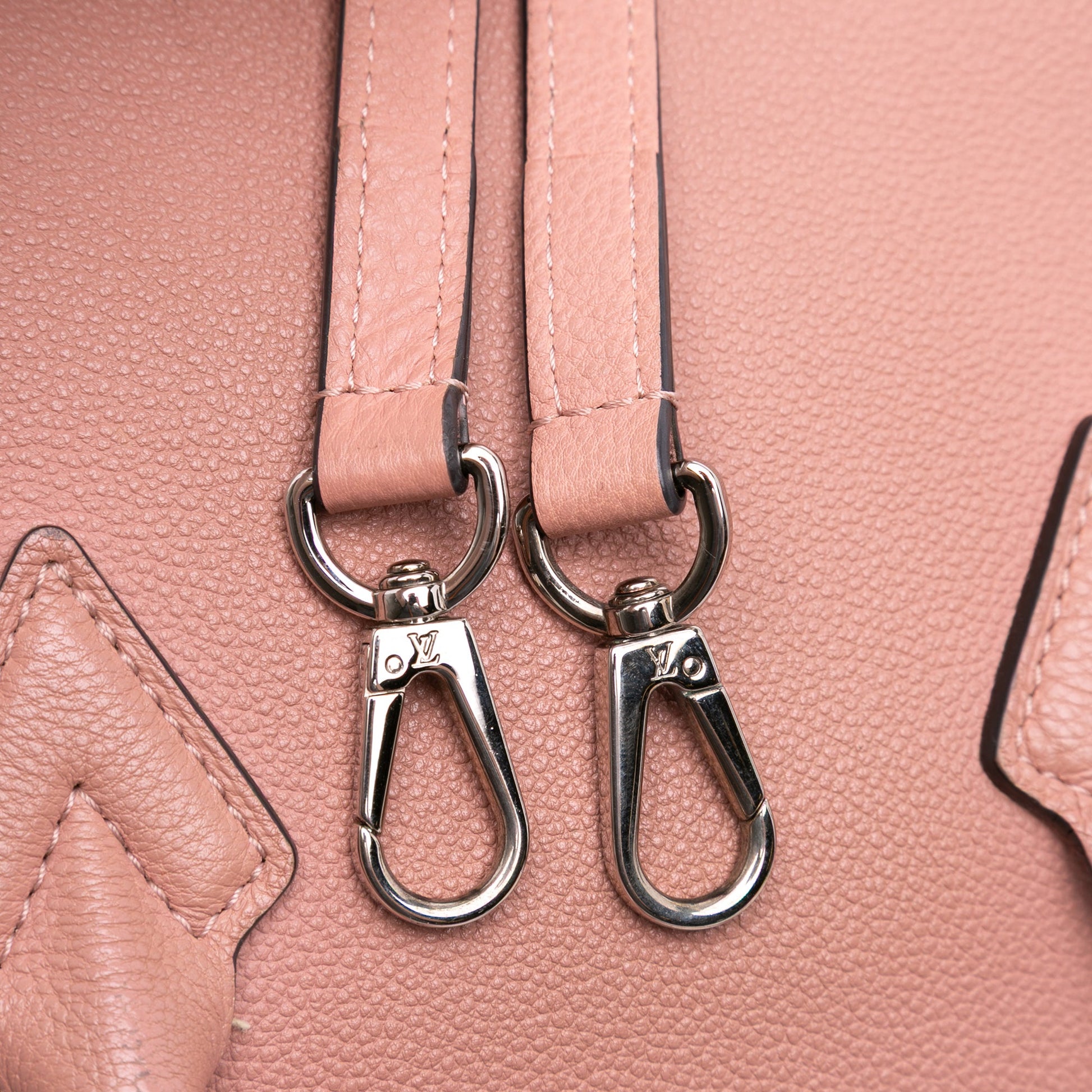 Louis Vuitton Taurillon Soft Lockit MM