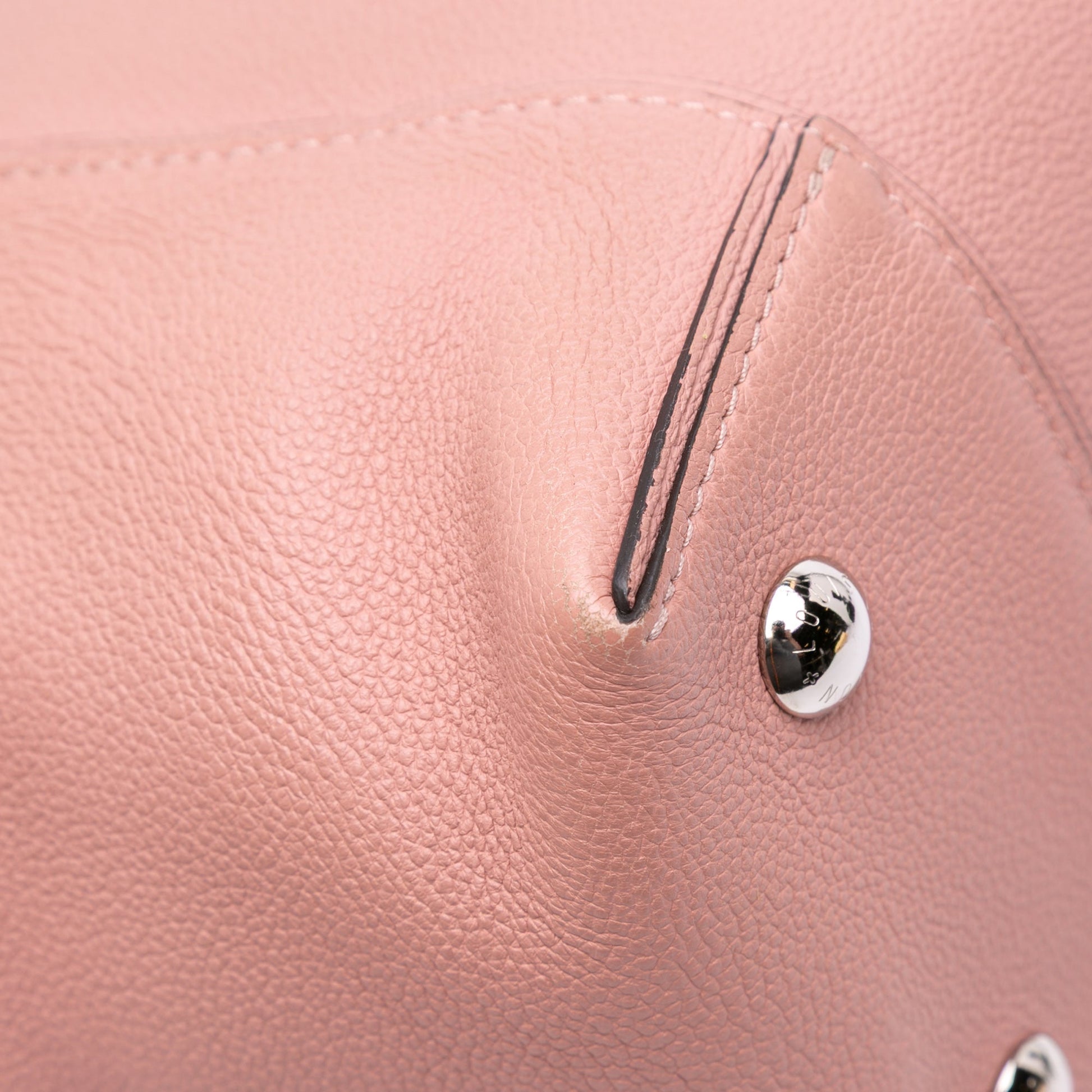Louis Vuitton Taurillon Soft Lockit MM