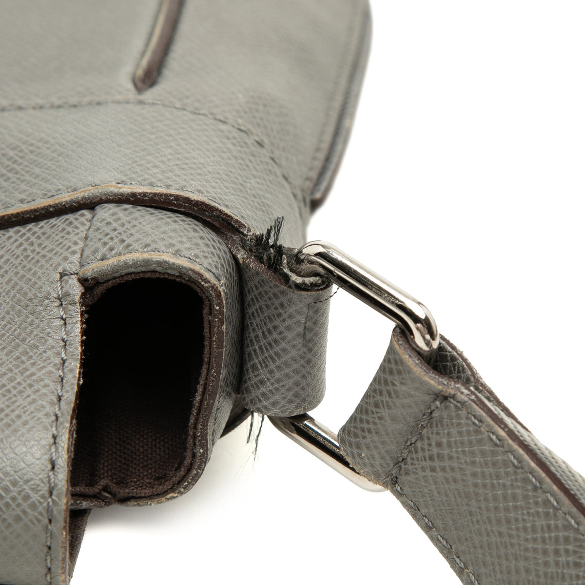 Louis Vuitton Taiga Roman MM