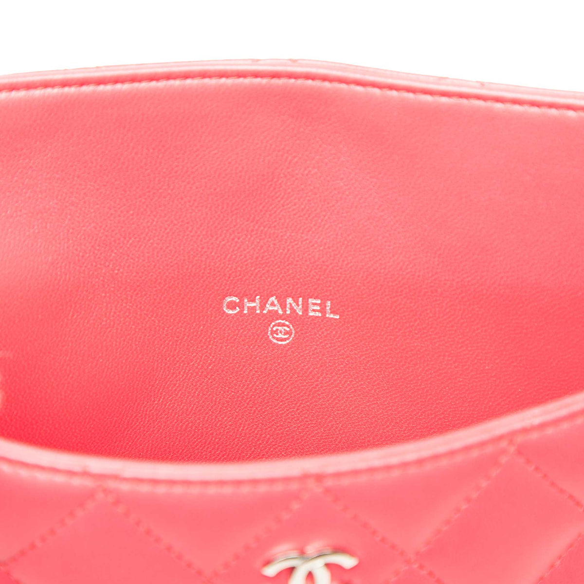 Chanel CC Quilted Lambskin Ipad Case — Red