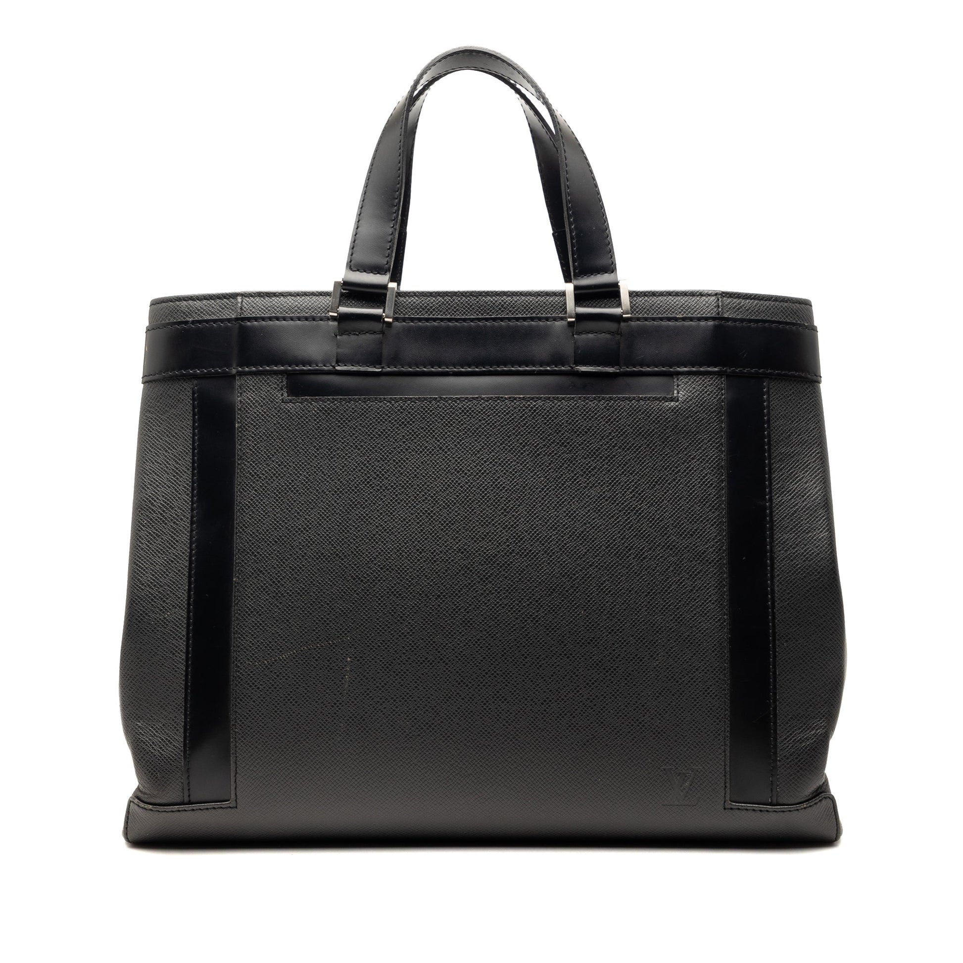 Louis Vuitton Taiga Kasbek PM
