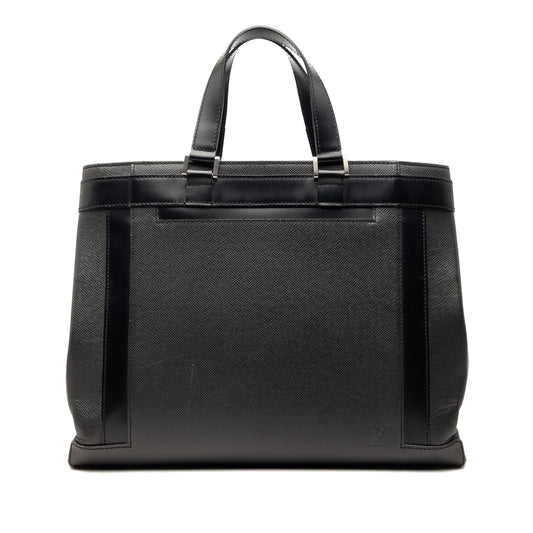 Louis Vuitton Taiga Kasbek PM