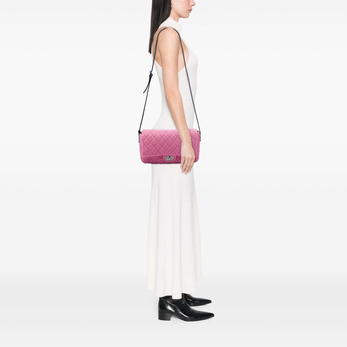 Chanel Jumbo Quilted Tweed Reissue 2.55 Easy Messenger Flap — Pink