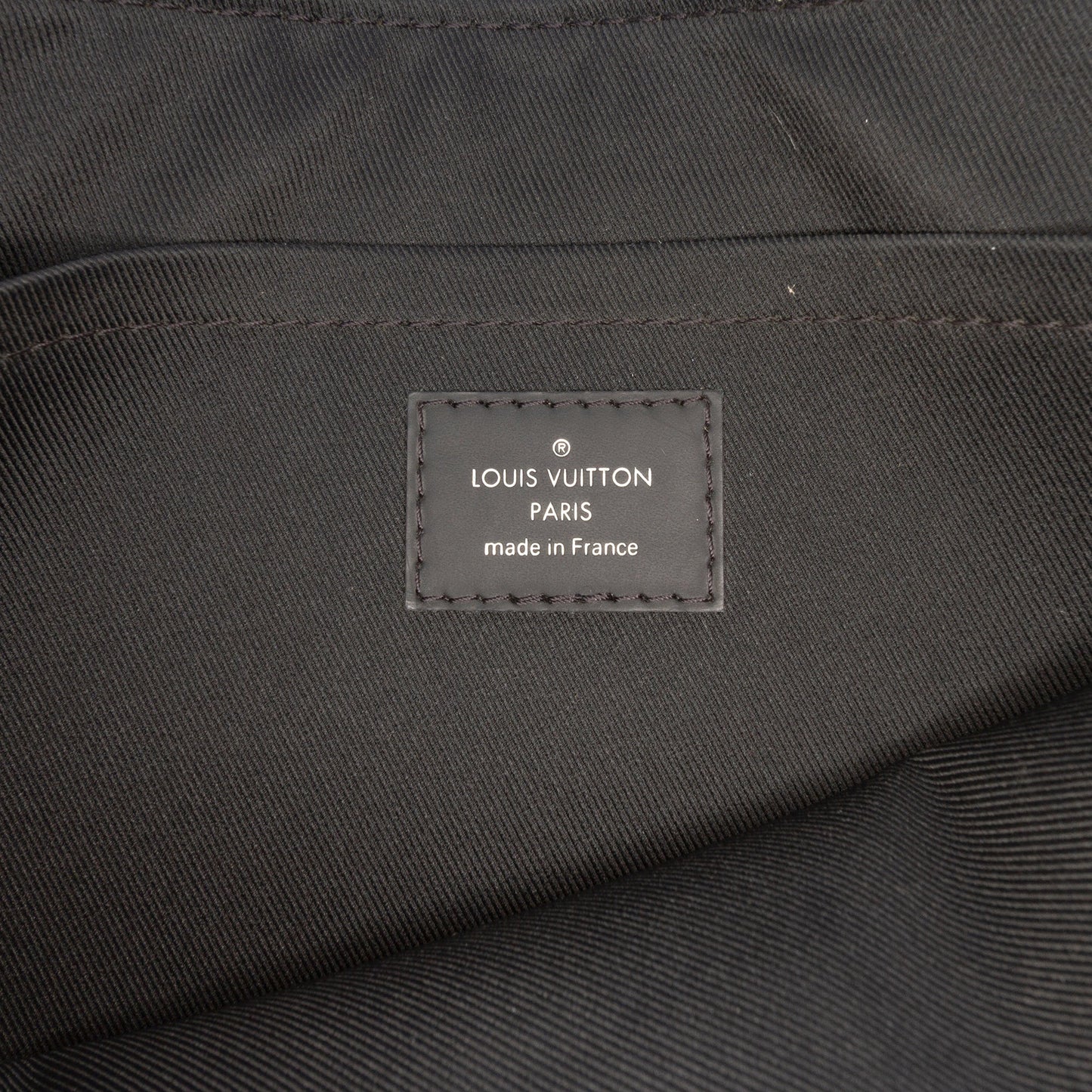 Louis Vuitton Monogram Eclipse Discovery Pochette GM