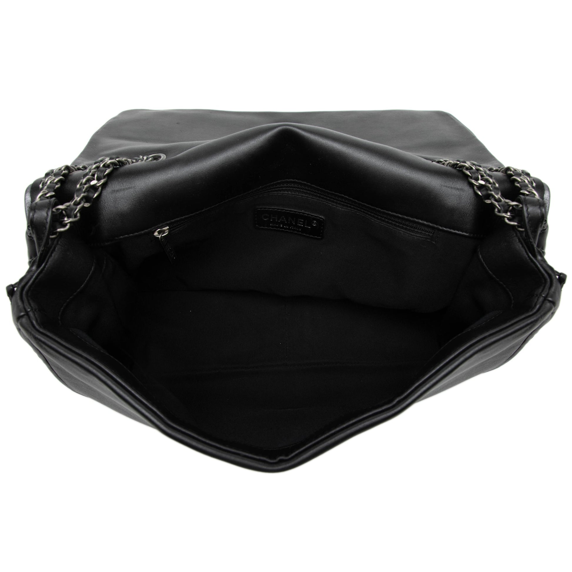 Chanel CC Lambskin Chic Knot Flap