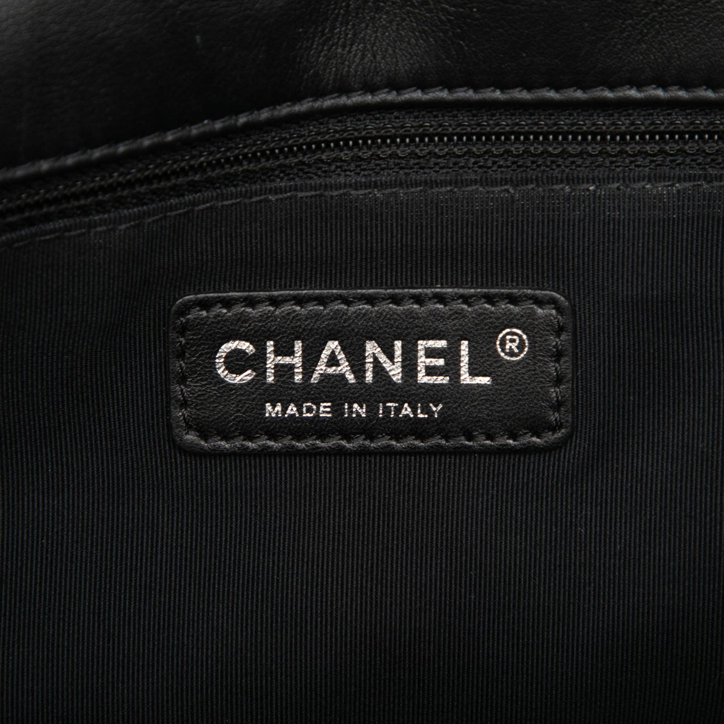 Chanel CC Lambskin Chic Knot Flap