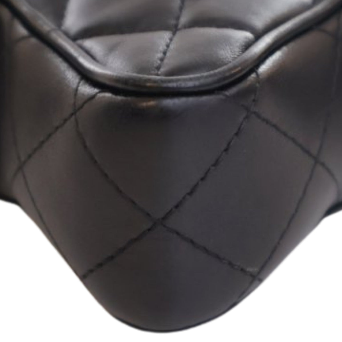 Chanel Quilted Lambskin Walk Of Fame Star Crossbody