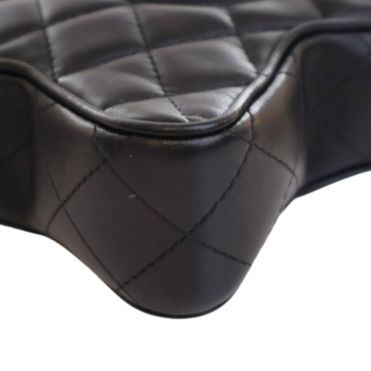Chanel Quilted Lambskin Walk Of Fame Star Crossbody