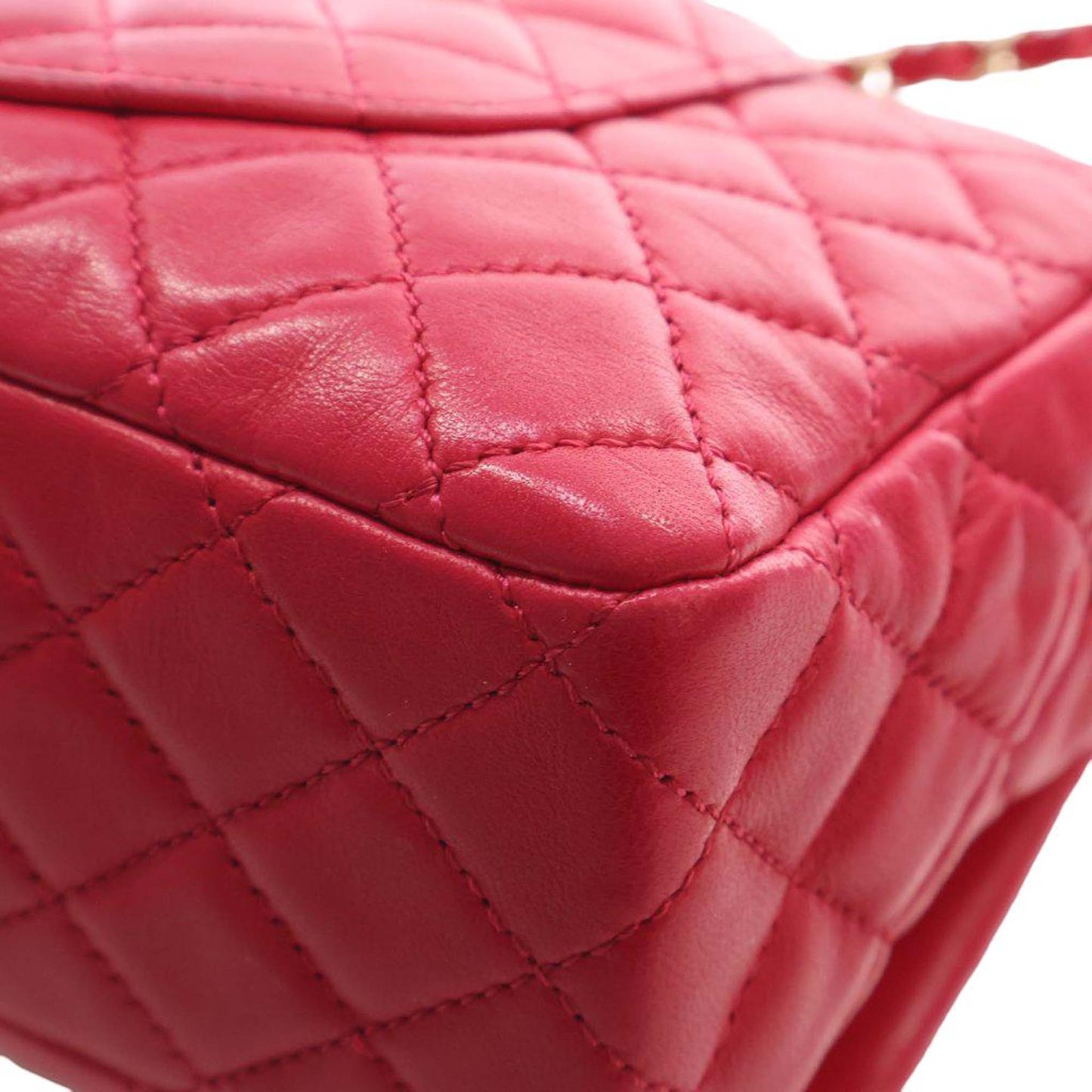 Chanel Medium Classic Lambskin Single Flap