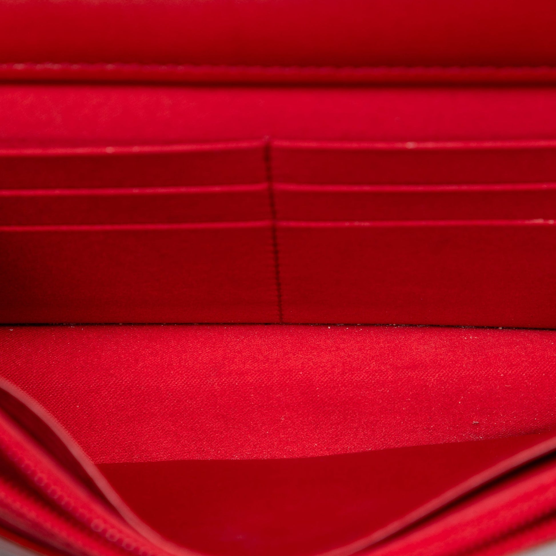 Chanel CC Embossed Patent Camellia Wallet On Chain