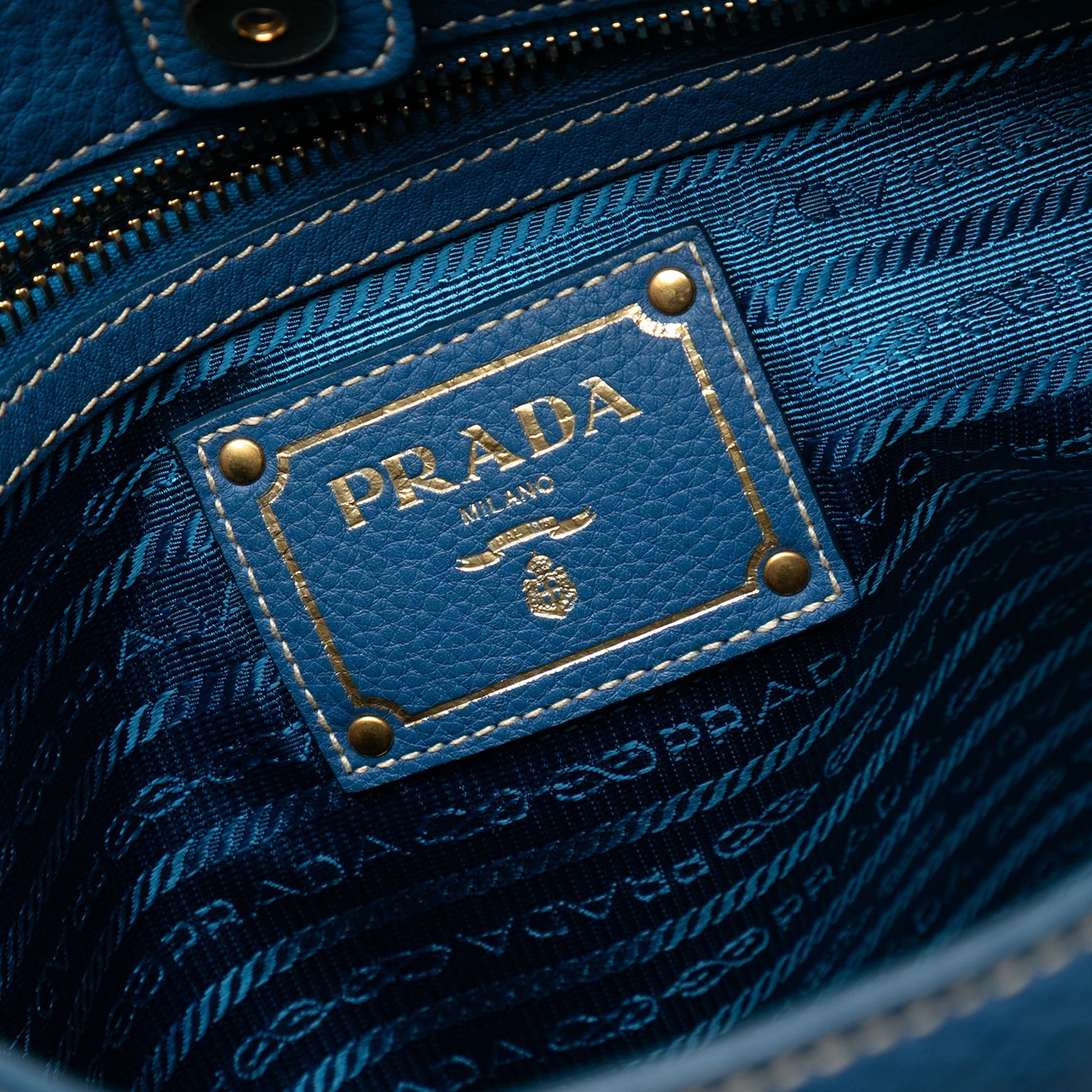 Prada Vitello Daino Hobo