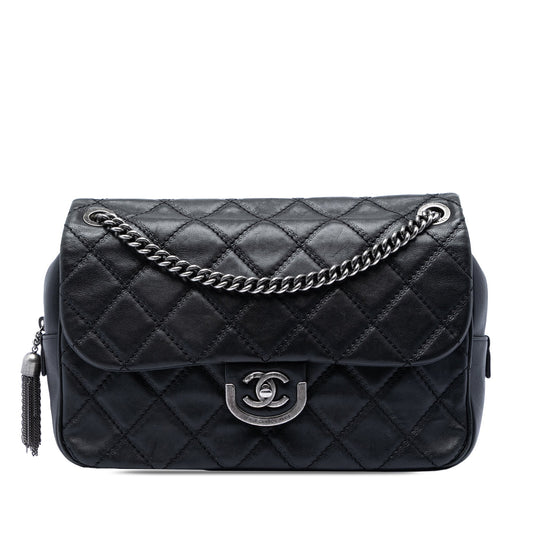 Chanel Paris Edinburgh Jumbo Quilted Calfskin Coco Sporran Flap