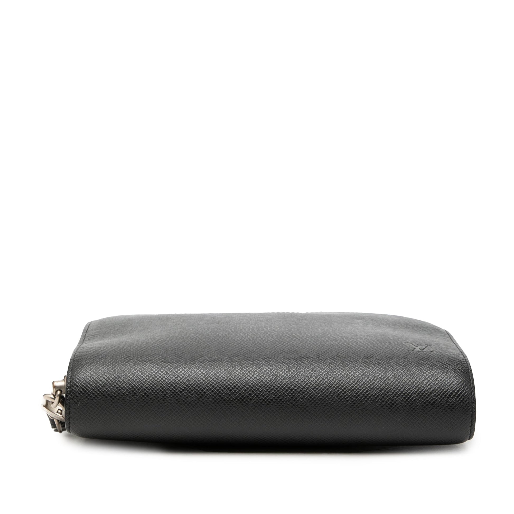 Louis Vuitton Taiga Pochette Baikal