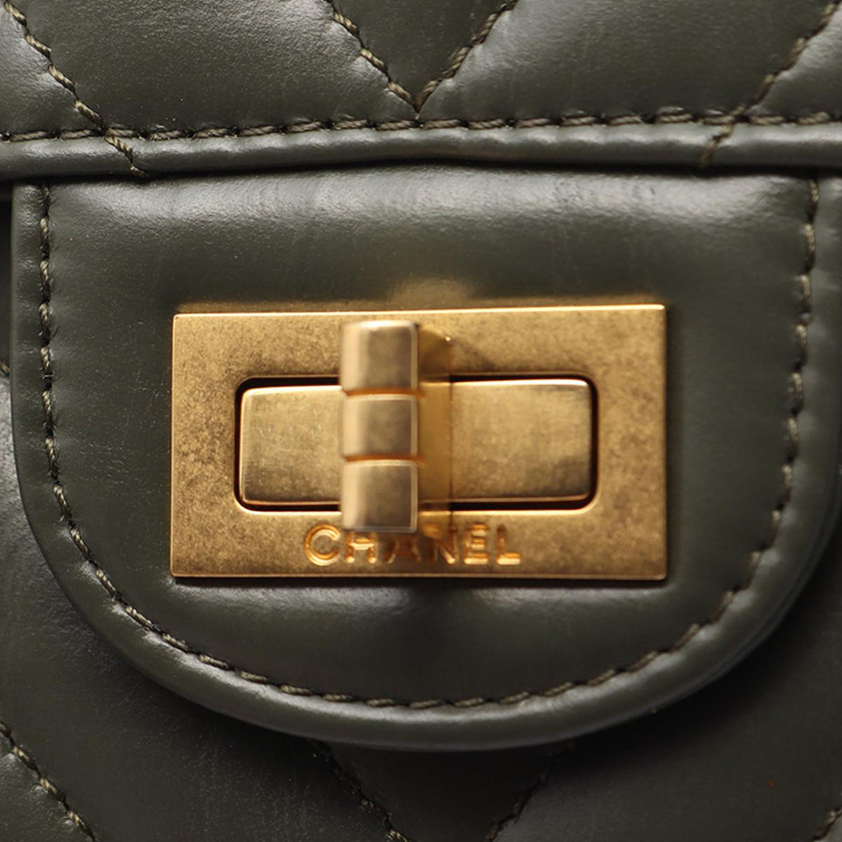 Chanel Mini Chevron Lambskin Reissue 2.55 Single Flap 224